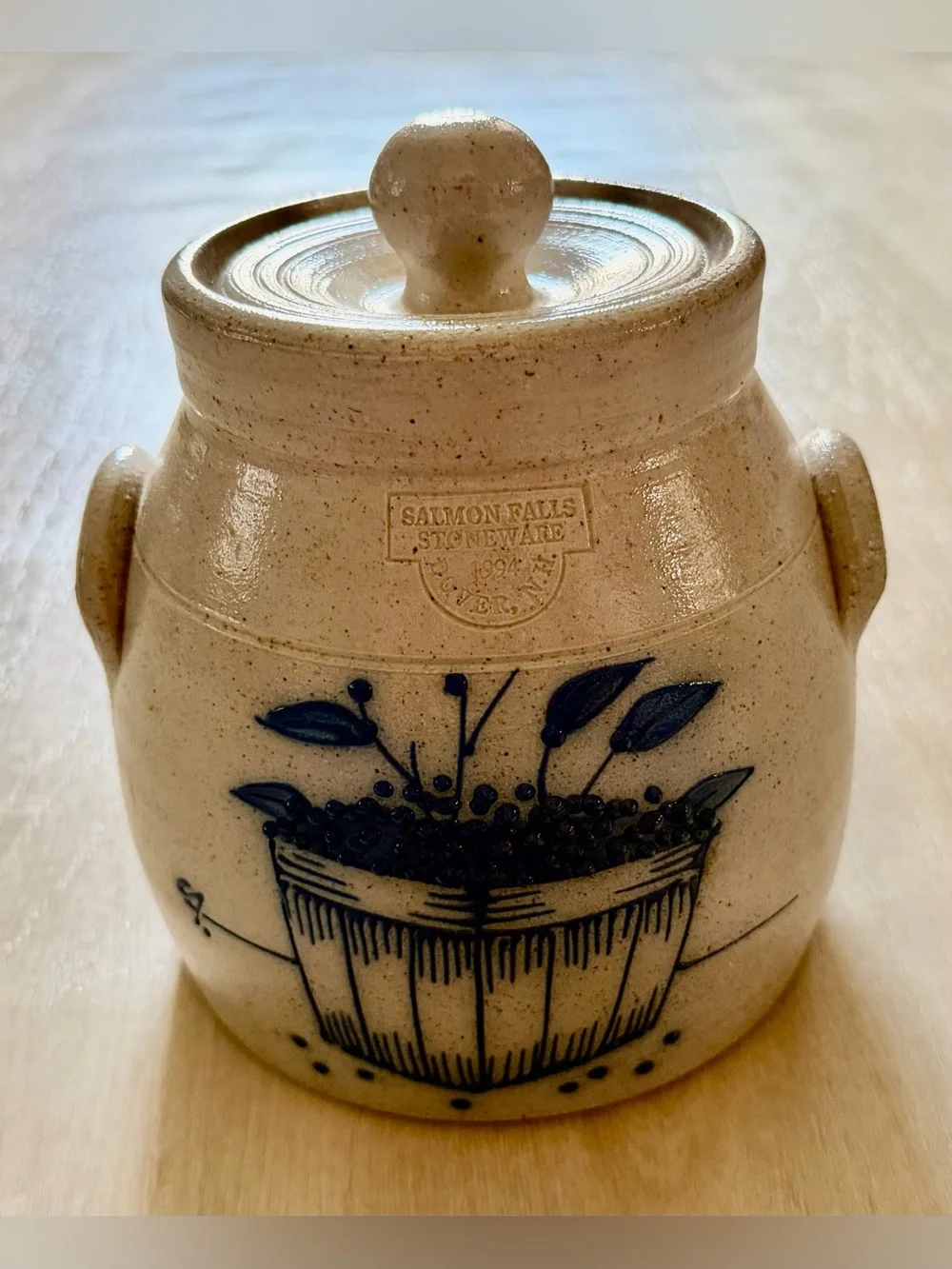 Salmon Falls Stoneware 1994 Pottery Canister Lid Handles Blueberry Basket